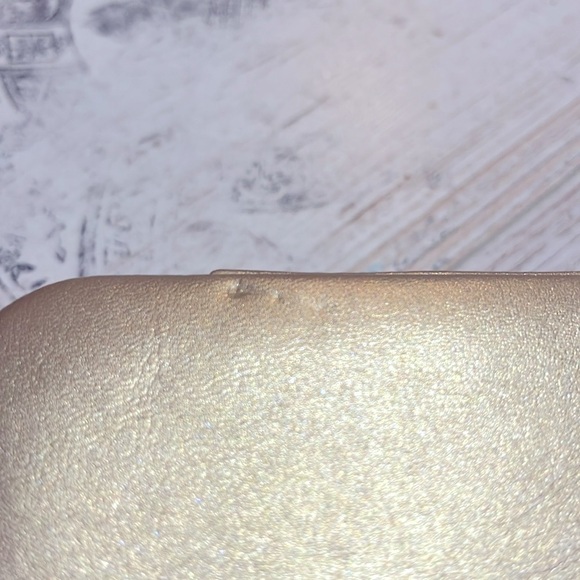 Disney travel jewelry box in gold NWT - Picture 2 of 6